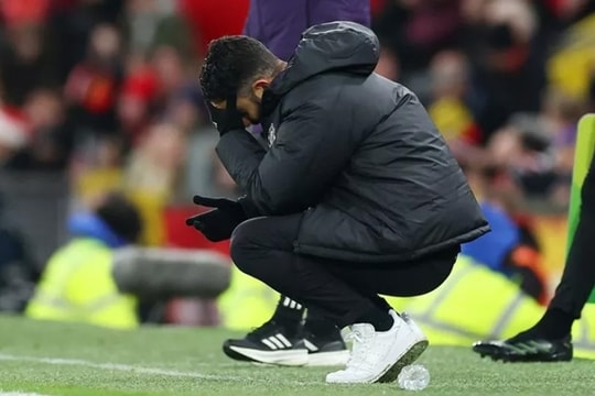 Amorim bị chê thiếu linh hoạt trong trận thua Everton