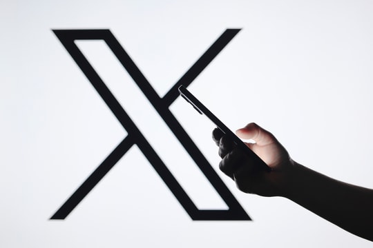 Tính năng hiển thị vị trí của X bị phản ứng