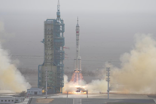 Trung Quốc phóng thành công 'xuồng cứu sinh' cho phi hành gia