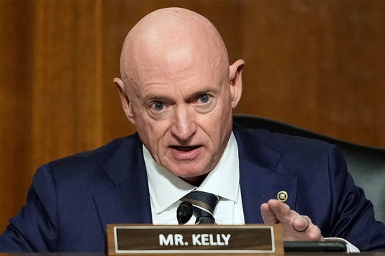 Lầu Năm Góc dọa cho tái ngũ đại tá về hưu để truy tố