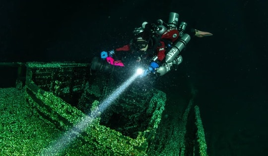 Phát hiện xác tàu cổ bí ẩn gây chấn động