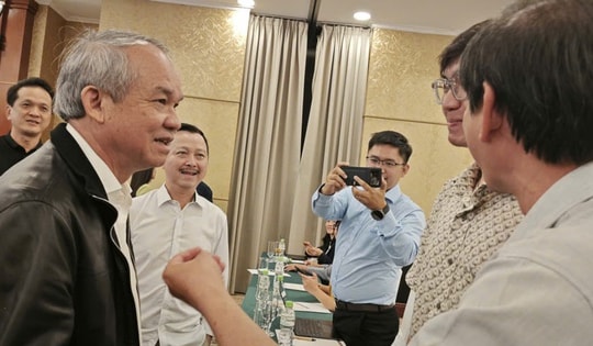 Bầu Đức giải mã cơn sốt cà phê