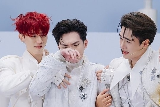 Chuyện gì đang xảy ra ở Anh trai 'say hi'