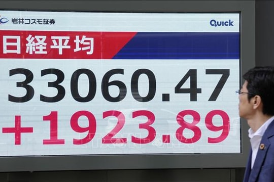 Hy vọng Fed hạ lãi suất tạo đà cho chứng khoán châu Á đi lên