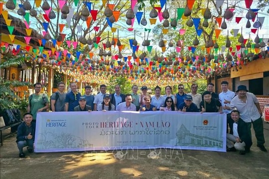 'Photo tour' - Hành trình vun đắp hợp tác văn hóa Việt Nam - Lào