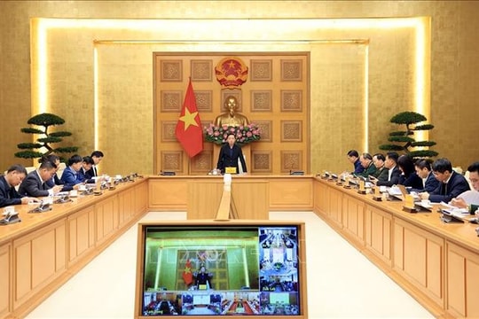 Tập trung khắc phục hậu quả mưa lũ, khẩn trương ứng phó bão số 15