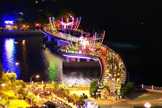 Mở tuyến phố đi bộ ở khu vực bến Ninh Kiều