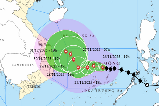 Bão Koto mạnh lên cấp 11