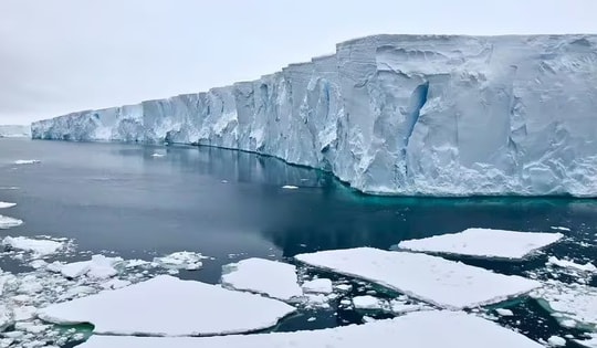 Các nhà khoa học đưa ra cảnh báo về "sông băng ngày tận thế"
