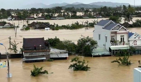 Cục Thuế hoả tốc chỉ đạo miễn, giảm thuế tại các tỉnh bị thiệt hại do mưa lũ