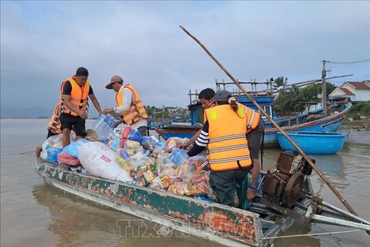 Cộng đồng quốc tế hỗ trợ Việt Nam gần 16 triệu USD khắc phục hậu quả thiên tai