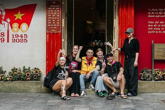 Du lịch Hà Nội năm 2025 đón lượng khách cao nhất lịch sử