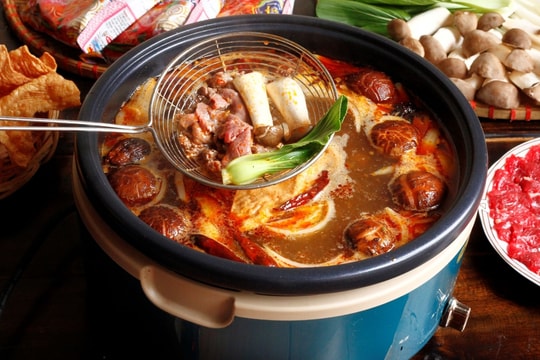 Cách làm lẩu bò sa tế chỉ 30 phút