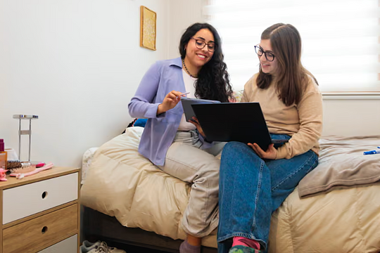 Vì sao phòng khách 'biến mất' trong nhiều ngôi nhà Anh?