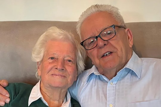 Đám cưới 'chạy đua' với chứng mất trí nhớ