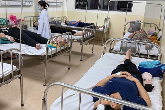 79 công nhân, học sinh ở TP HCM cấp cứu nghi ngộ độc thực phẩm