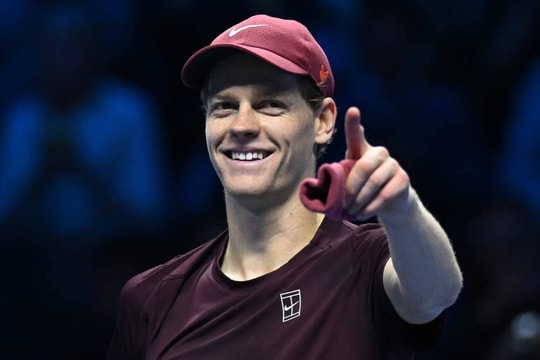 Sinner đi vào lịch sử ATP