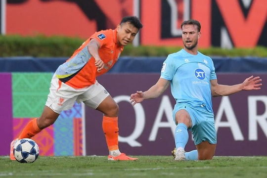 Nam Định thua 2 bàn trong 3 phút cuối ở Thái Lan