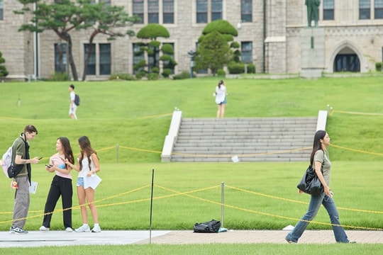 Sinh viên 'trốn' tốt nghiệp