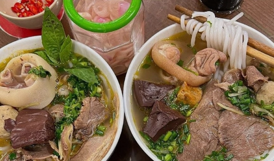 'Thuê mặt bằng 20 triệu để bán mỗi ngày 14 tô bún'