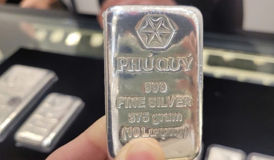 Giá bạc "nóng" trở lại, chuyên gia dự báo có thể chạm mốc 100 USD/ounce