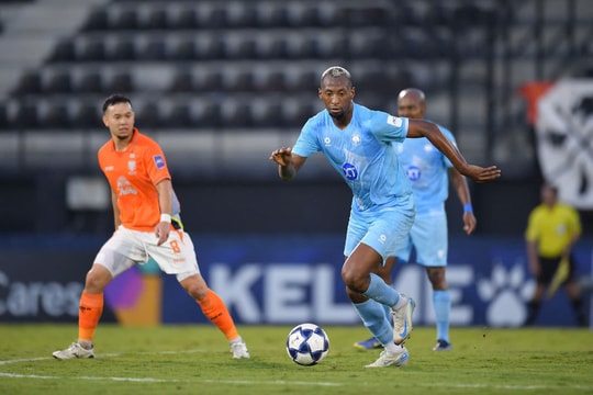 Công an Hà Nội chắc suất đi tiếp, Nam Định chờ kỳ tích ở cúp châu Á