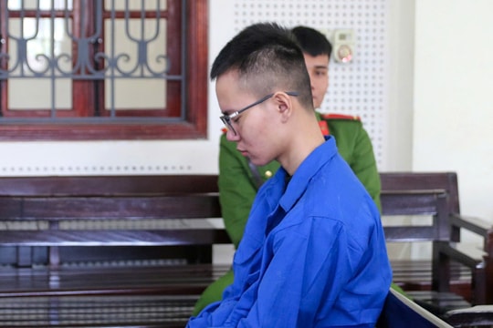 Nam sinh bất hiếu với bà nội bị phạt 18 năm tù