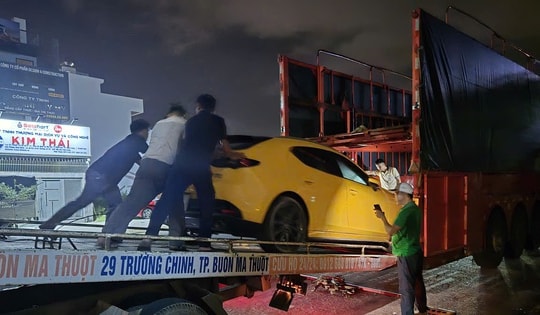 Ô tô ngâm nước lũ nhiều ngày có được bảo hiểm bồi thường?