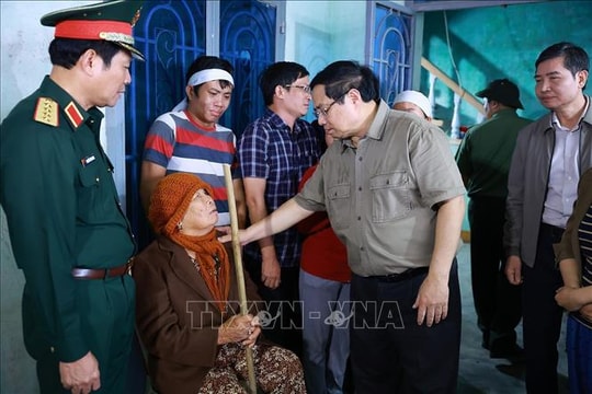 Thủ tướng kiểm tra công tác khắc phục hậu quả mưa lũ tại Đắk Lắk