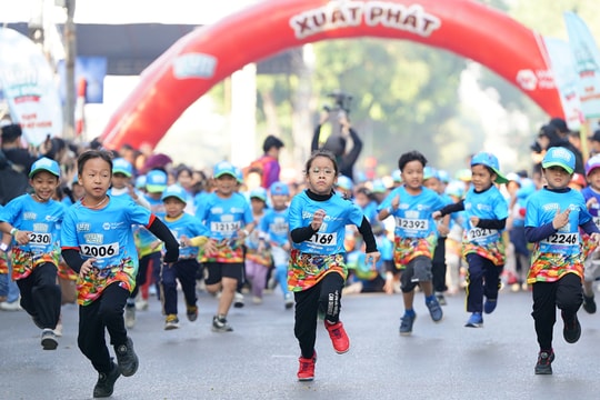 Hàng nghìn trẻ em Hà Nội đua tài tại Kun Marathon