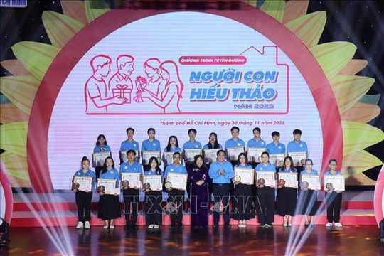Thành phố Hồ Chí Minh tuyên dương 184 gương 'Người con hiếu thảo'