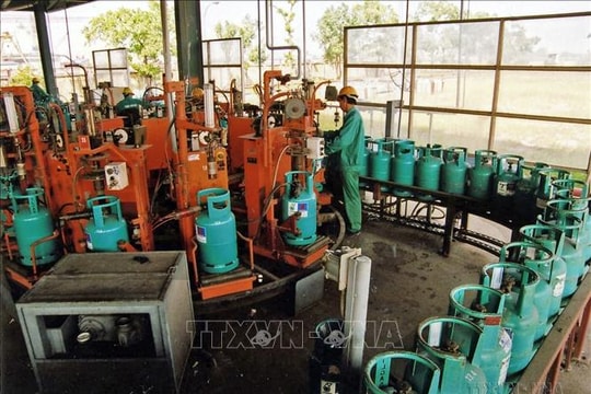 Giá gas bán lẻ trong nước đảo chiều tăng từ ngày mai 1/12