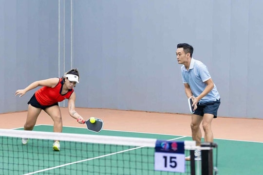 Người trung niên rủ nhau 'nghiện' thể thao để giải tỏa