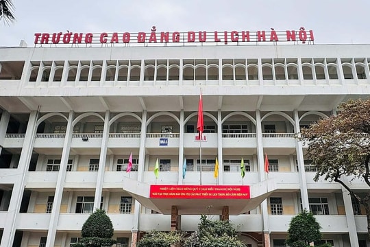 Sinh viên bức xúc vì tiền hỗ trợ A80 thấp, hiệu trưởng nói 'hiểu nhầm'