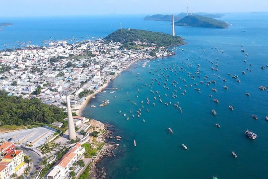 Tuyến cáp ngầm vượt biển Phú Quốc bị đứt, 30.000 hộ dân mất điện