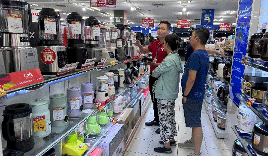 Giải phóng hàng điện máy tồn kho trước Tết