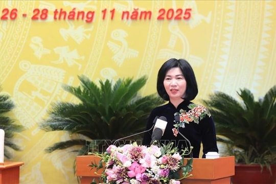 Ủy ban Thường vụ Quốc hội ban hành các nghị quyết về công tác cán bộ