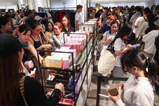 Du lịch TP HCM thu gần 234.000 tỷ đồng sau 11 tháng