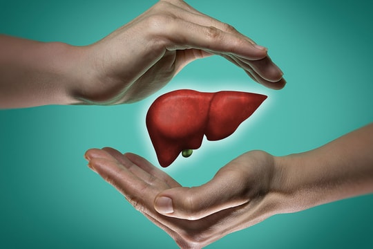 Chồng đòi ly hôn vì vợ từ chối hiến gan