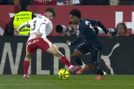 Madrid Real TV: 'La Liga đang bị thao túng'