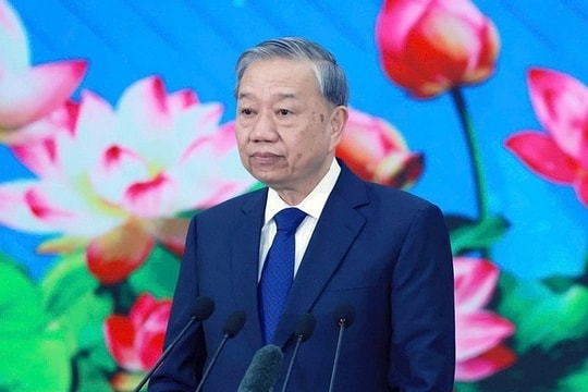 Tổng Bí thư đề xuất ba hướng gắn kết chiến lược Việt - Lào