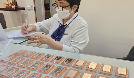 Giá bạc hôm nay 1-12: Nhà đầu tư "giật mình" khi giá bạc lên cao chưa từng có