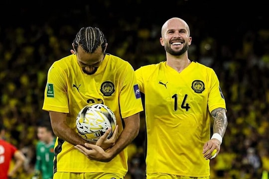 Bị FIFA phạt nặng, dàn sao nhập tịch Malaysia nhận hậu thuẫn bất ngờ