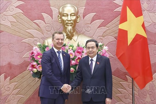 Chủ tịch Quốc hội tiếp Phó Chủ tịch Thứ nhất Hội đồng Liên bang Quốc hội Liên bang Nga