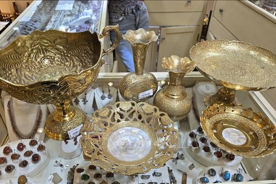 Độc đáo nghề chạm khắc thủ công trên kim loại của các nước Arập