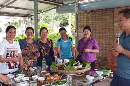 Bí quyết ‘đánh thức’ làng bản thành điểm du lịch 'hot': Sức mạnh từ nội lực cộng đồng