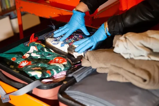 Bí mật điểm đến cuối của hàng triệu hành lý thất lạc ở Mỹ