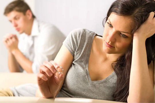 Vì sao nhiều phụ nữ trung niên chủ động bỏ chồng?