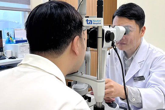 Viêm kết mạc xuất huyết