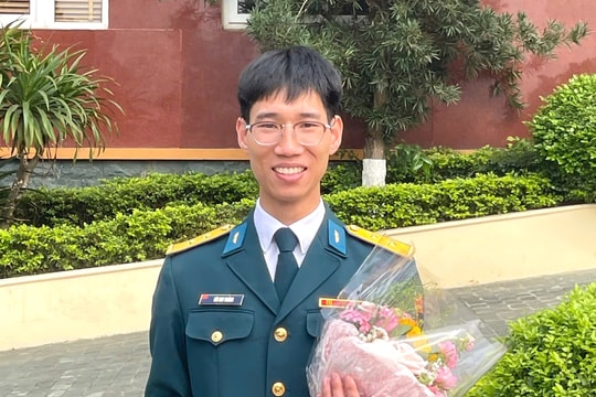 Trung úy 24 tuổi lập 'hat-trick' giải vàng Olympic Cơ học, tốt nghiệp thủ khoa